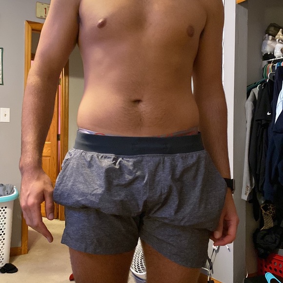 Mens lululemon 9 inch shorts size XL grey - Picture 4 of 4